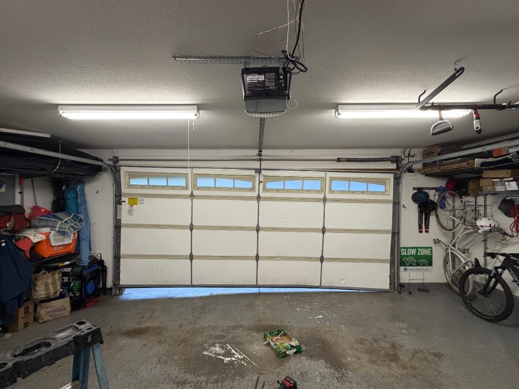 Garage Door Repair on a Pacific Northwest home professional garage door service in Portland and Salem Metro
